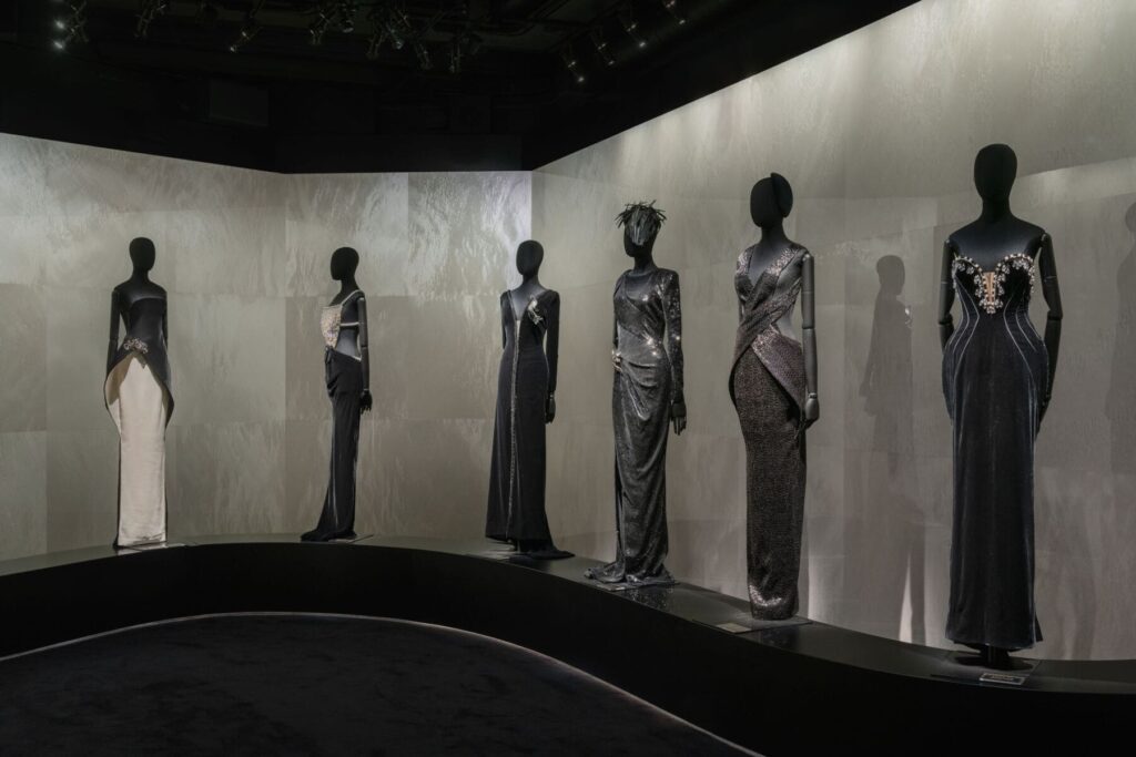 Armani Privé Ausstellung Mailand