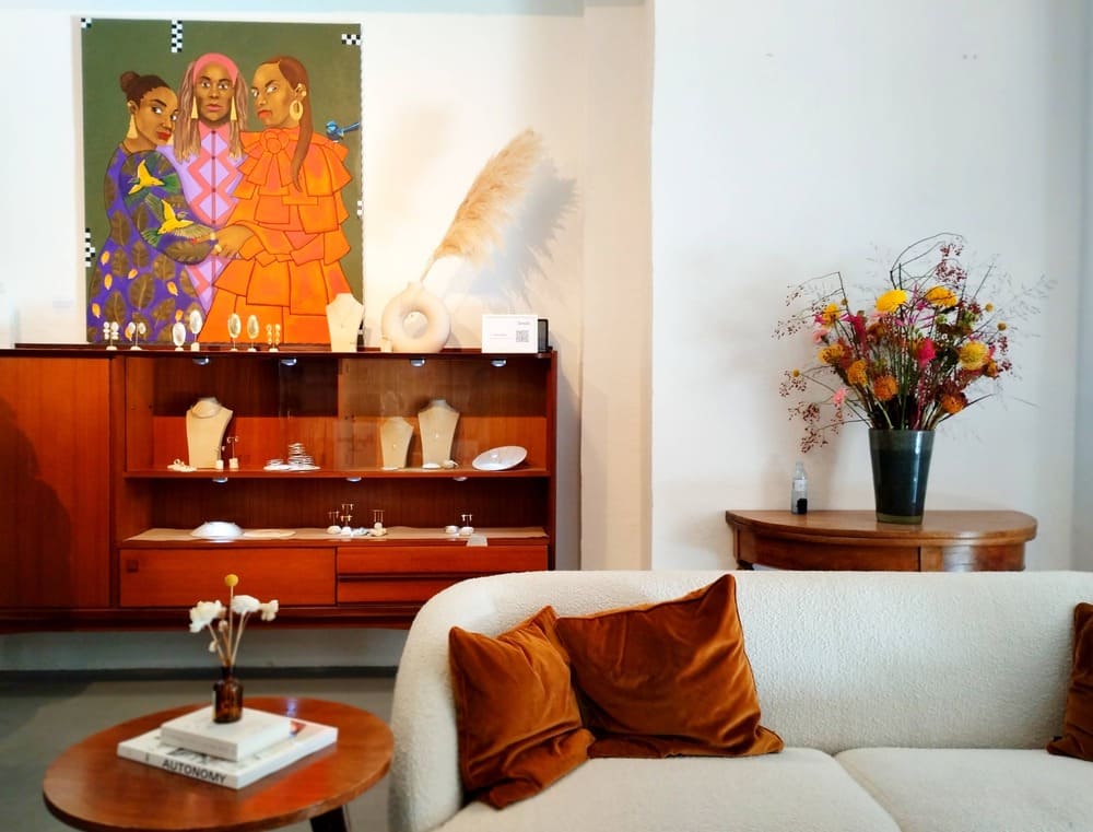 STELLA OWUZU «IN JEWELS»