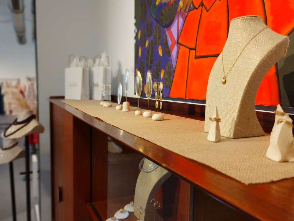 STELLA OWUZU «IN JEWELS»